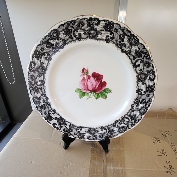 Royal Albert Senorita Pattern 10 1/4" Dinner Plate Rare Vintage 1950 GUC - Picture 1 of 9